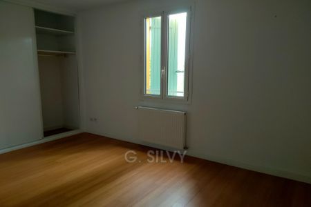 Location Appartement 3 pièces 72m² STE CECILE LES VIGNES 84290 - Photo 2