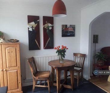 1 bedroom in a house share to rent - Photo 3
