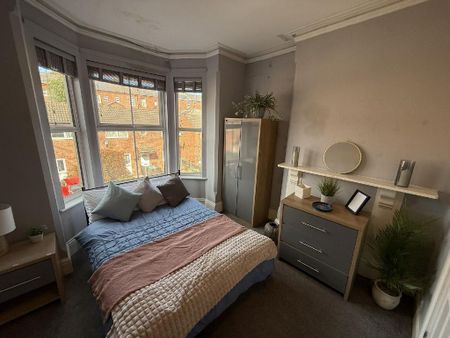 1 bedroom in a house share to rent - Photo 5