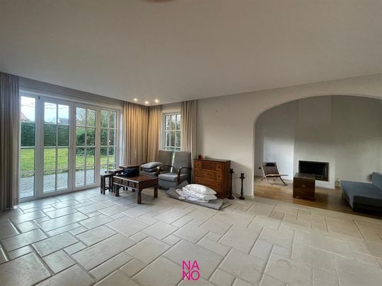 EXCLUSIEF TE HUUR: Ruime villa gelegen op een stuk grond van 1.766 m² met een schitterende residentiële ligging te Knokke-Zoute. - Foto 1