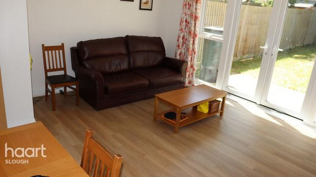 3 bedroom terraced house to rent - Photo 1