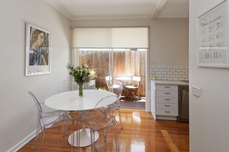 1/17 Garden Road, Camberwell - Photo 3