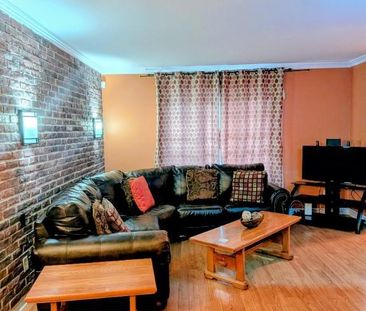 Grand condo meublé – 4 1/2 à Mascouche disponible 1er juillet - Photo 2