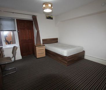 6 bedroom flat to rent - Photo 6