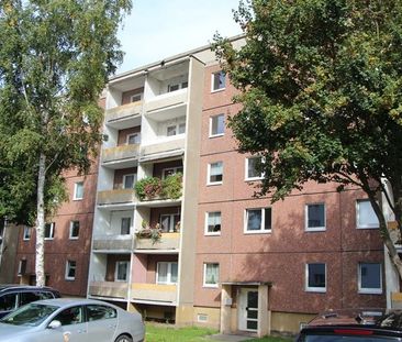 schöne 3-R-Whg mit Balkon und neuer Einbauküche - Photo 6