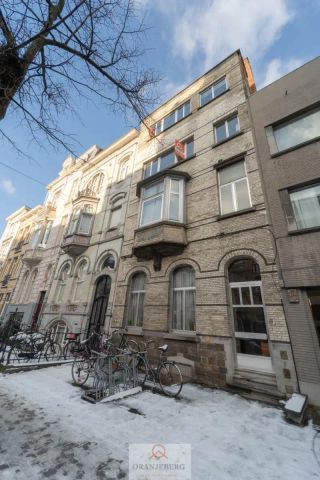 Ruim appartement aan station Gent-Sint-Pieters - Photo 4