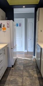 🏡 Magnifique 4½ à Saint-Roch + stationnement dans un QUARTIER VIVANT - Photo 3