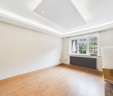4 bedroom detached house to rent - Photo 3