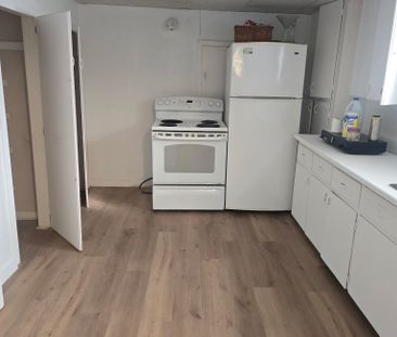 For Lease - 70 Bunnell Crescent, Toronto, Ontario - Photo 3