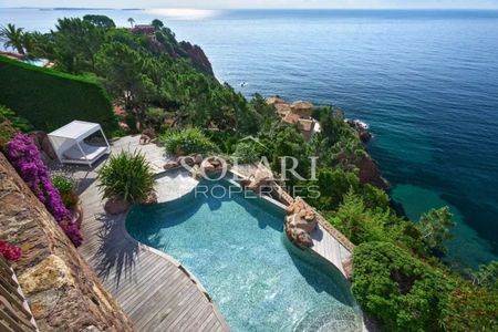 Location vacances : Villa de prestige avec accès à la mer - 8 personnes - Photo 3