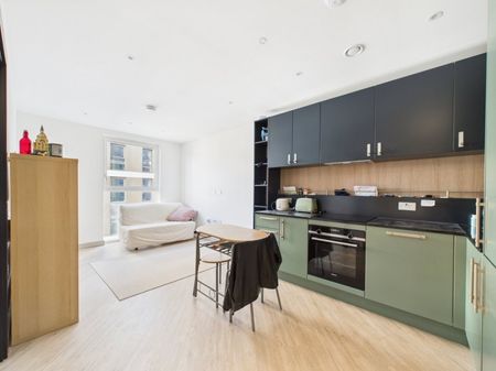 Eden Grove, Staines-upon-Thames, Surrey,TW18 - Photo 2