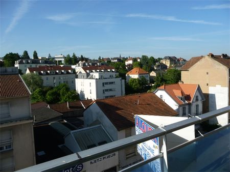 Location Appartement 1 pièce 27m² - Photo 3