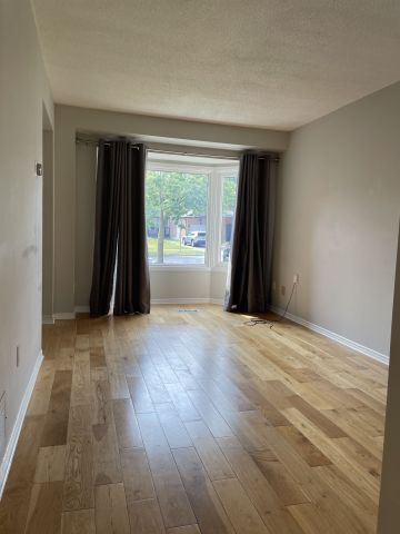 For Lease - 923 Attersley Drive, Oshawa, Ontario - Photo 5