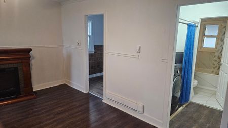 For Lease - 6318 Skinner Street, Niagara Falls, Ontario - Photo 2