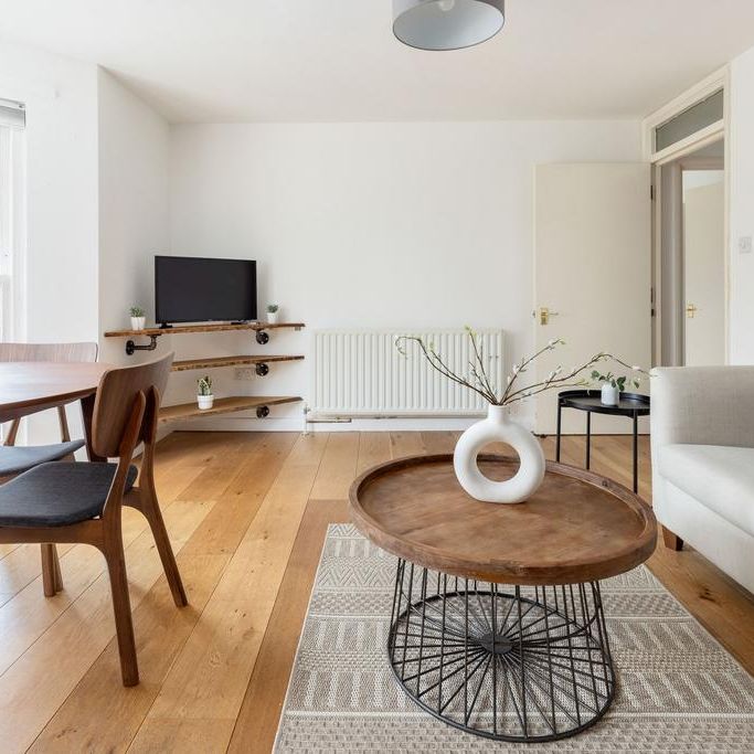 2 bedroom ground floor flat to rent - Photo 1