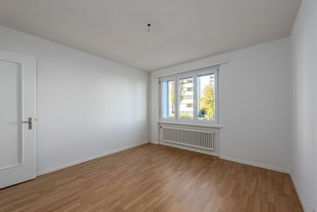 Idyllische Wohnung mit grossem Gartensitzplatz - Foto 3