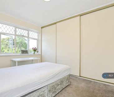 5 bedroom semi-detached house to rent - Photo 6