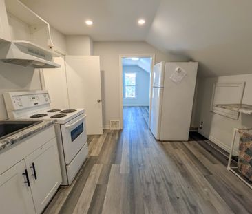 191 Burgar St, Welland - 1 Bedroom Upper Unit - Photo 1