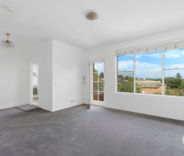 MODERN 2 BEDROOM UNIT - Photo 3