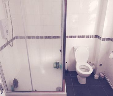 4 bedroom house to rent - Photo 1