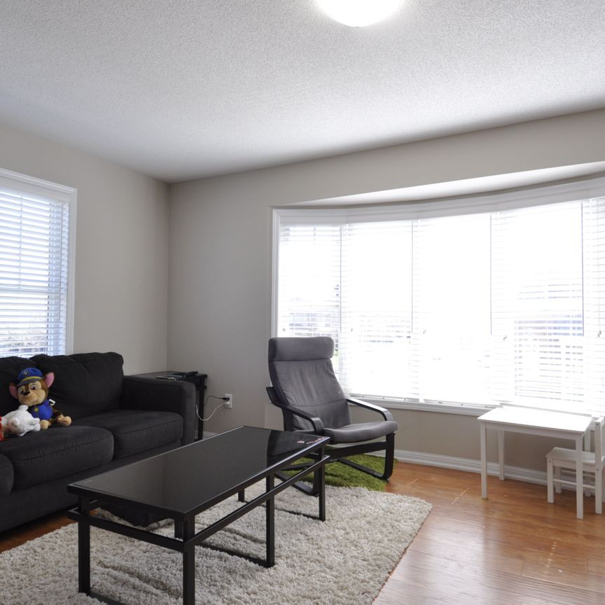 For Lease - 2266 Baronwood Drive, Oakville, Ontario - Photo 1