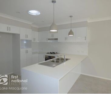 Modern 3 Bedroom Duplex in Sanctuary Estate Fletcher - Photo 4