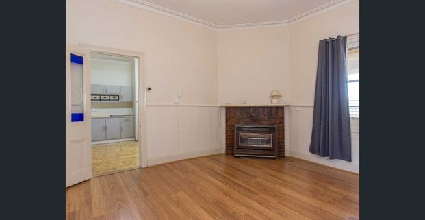 THREE BEDROOM HOME CLOSE TO RAILWAY STATION AND CBD - Photo 1