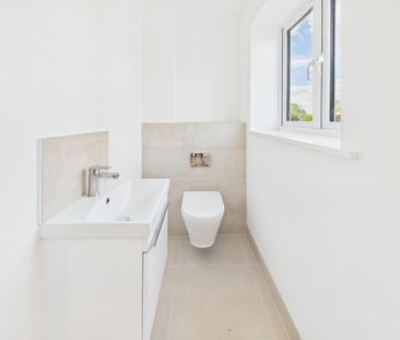 1 bedroom end of terrace house to rent - Photo 2
