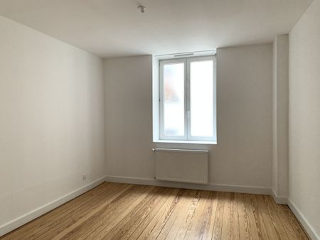 Location Appartement 4 pièces 97m² SARREGUEMINES 57200 - Photo 5