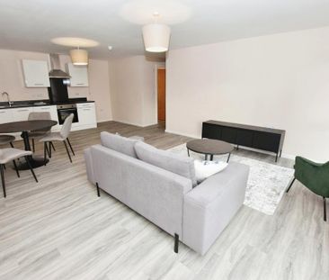 2 bedroom flat to rent - Photo 2