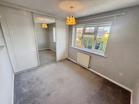 2 bedroom semi-detached house to rent - Photo 4