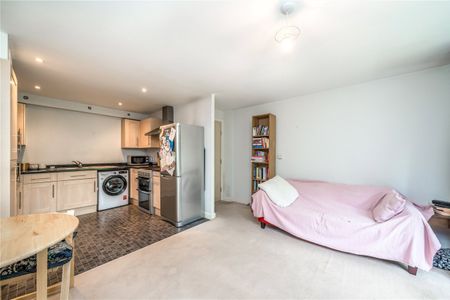 Elderton House, London, SW2, London - Photo 3