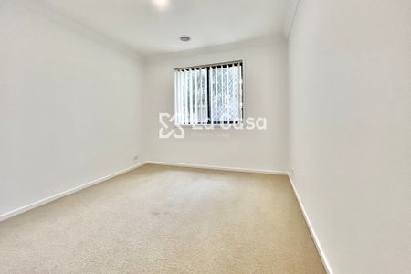 21 Robinia Place, Jerrabomberra NSW 2619 - House For Rent | Domain - Photo 5