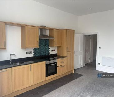 2 bedroom flat to rent - Photo 4