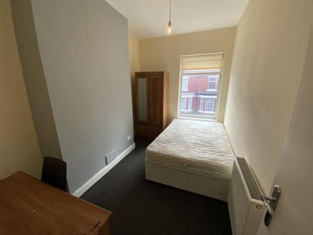 5 bedroom house to rent - Photo 4