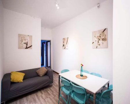 Via Francesco Arese, Milan, Lombardy 20159 - Photo 4