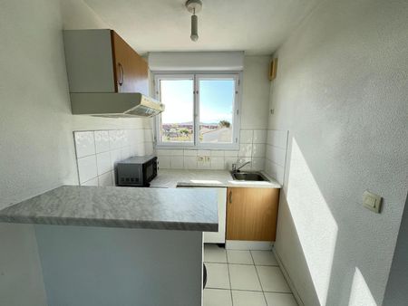 Location Appartement 2 pièces 38m² ALBI 81000 - Photo 3