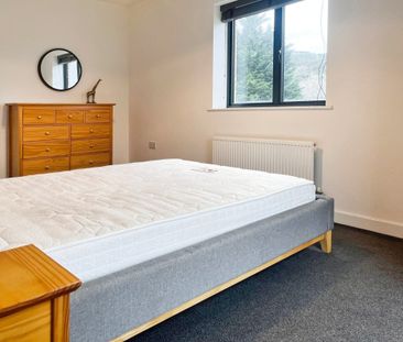 Sir Harry Secombe Court, SWANSEA - Photo 6