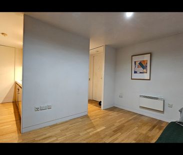 1 Bed Flat, Ellesmere Street, M15 - Photo 5