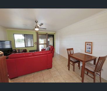 Neat & Affordable 1-Bed Home in Bundaberg East. Quiet Location! - Photo 1