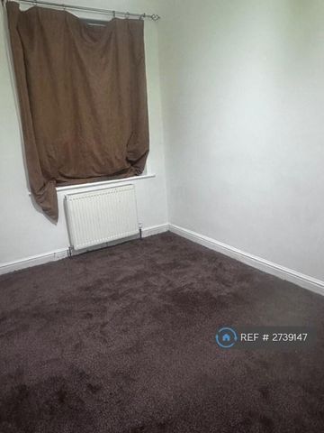 3 bedroom terraced house to rent - Photo 4