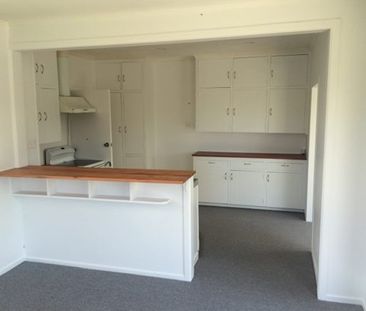 PAPAMOA BEACH ROAD - Photo 3