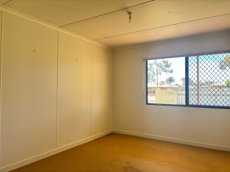 361 Collins Street, Kalgoorlie - Photo 4