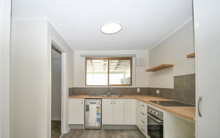 Renovated 2 Bedroom Unit with Ocean Views! - Photo 5