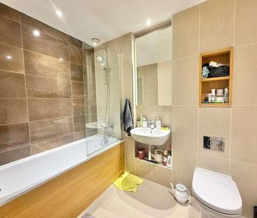 Dukes Court, Stanmore, HA7 - Photo 2