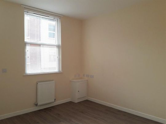 2 bedroom townhouse to rent - Photo 1