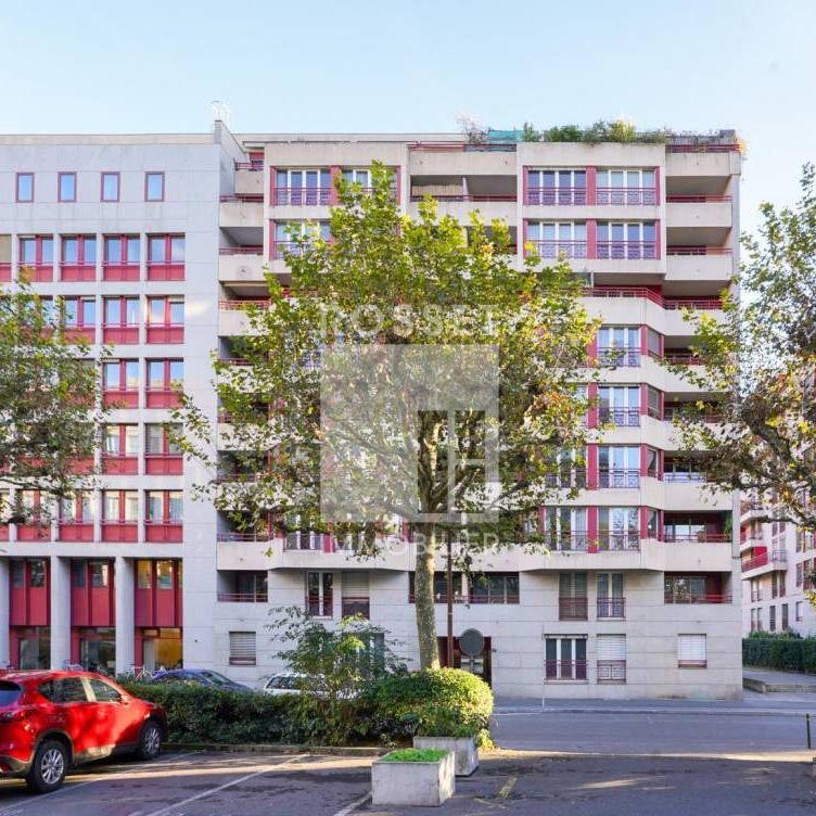 Appartement traversant de 4 pièces au 1er étage avec balcons - Photo 2