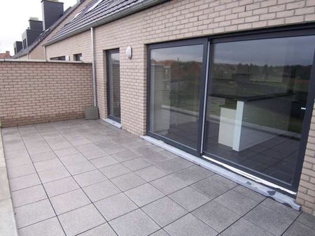 Luxueuze 3 slaapkamer duplex. Met grote garage en kelderberging. - Photo 4