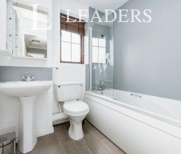 4 bedroom detached house to rent - Photo 5