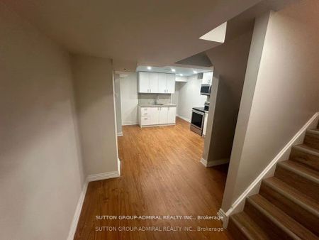 185 Red Maple Road #Basement - Photo 2